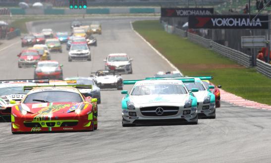 A scene of 2012 when FIA-GT3 machines started to entry the race.
