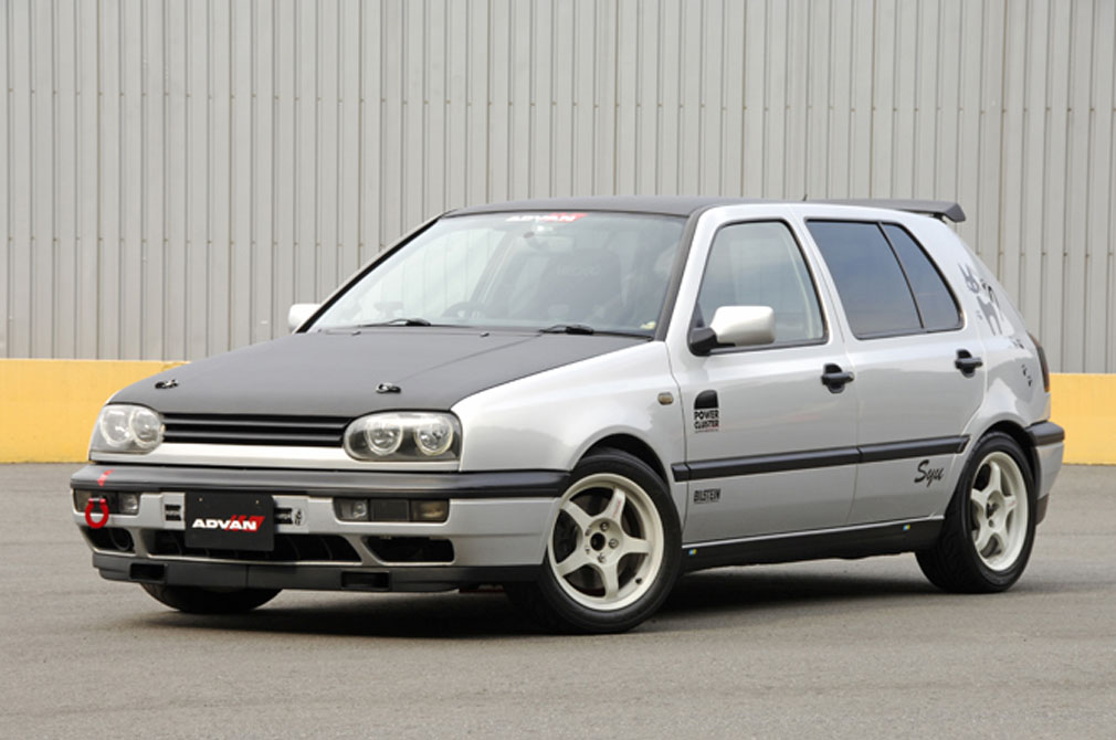 Volkswagen Golf GTI 1996y / 成城タイヤ