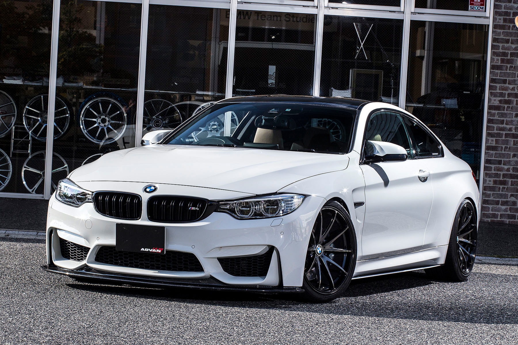 BMW M4 [F82] 2016y / studie神戸