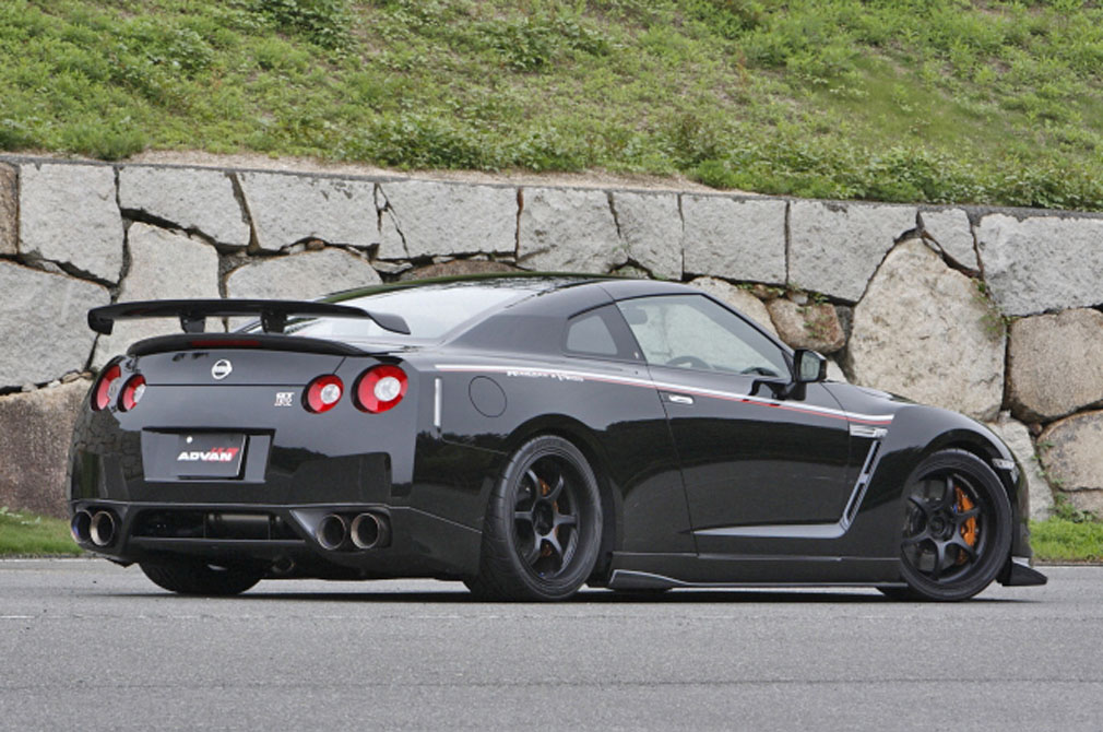 Nissan Gt R R35 07y オリジナルランデュース Shop Demo Car 全国の有名ショップの協力を得て Advanタイヤを装着した選りすぐりの車両をご紹介いたします