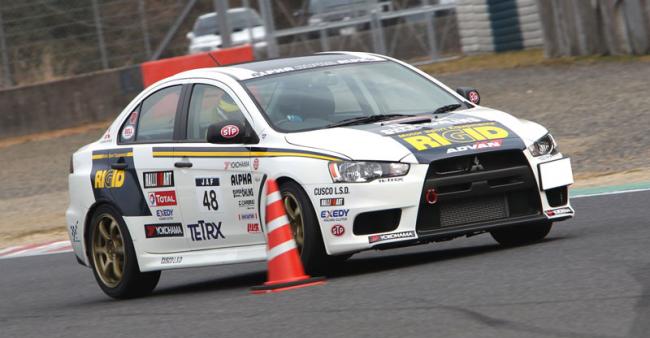 PN4クラス「ADVAN リジット ランサー」（岡野博史選手）