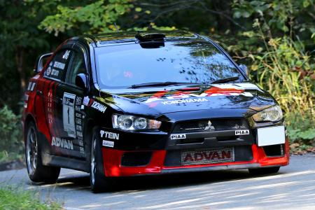 奴田原文雄選手／佐藤忠宜選手の「ADVAN PIAA LANCER」（2016年）