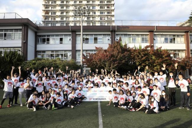 第１回「WCBF Baseball Experience Event」参加者による記念撮影