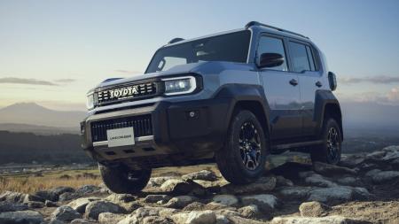The new Land Cruiser “FJ” (The car shown in photo is Japanese specifications) *The above photo is used with the permission of Toyota Motor Corporation. Reprint or other usage of this image without prior permission from Toyota Motor is strictly prohibited.