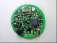 トランスポンダ（直径25mm、厚さ3mm）の内部