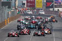 Start of 2010 F3 Macau Grand Prix.