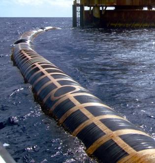 原油荷役に使われる「Seaflex」