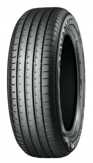 新型BMW「X4」に装着された「ADVAN Sport V105」の225/60R18 104W