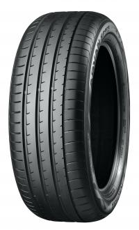 新型BMW「X4」に装着された「ADVAN Sport V105」の245/50R19 105W