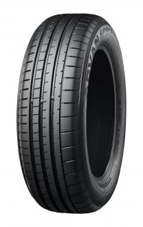 BMW「X3／X4」に新たに装着された「ADVAN Sport V107」225/60R18 104W