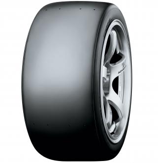 ADVAN A005 (dry) *Tires supplied for races do not include wheels.