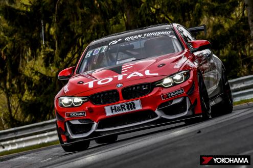 #74 BMW M4 GT4