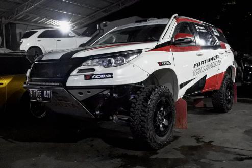 Toyota Fortuner Car #2 to be driven by Ikuo Hanawa