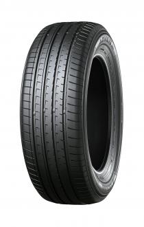 ADVAN V61 *Tire shown in photo differs in size from those installed on the new RX