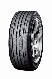 ADVAN dB V551 * The tire shown in photo differs in size from those installed on the new Odyssey. (wheel shown is not standard equipment)