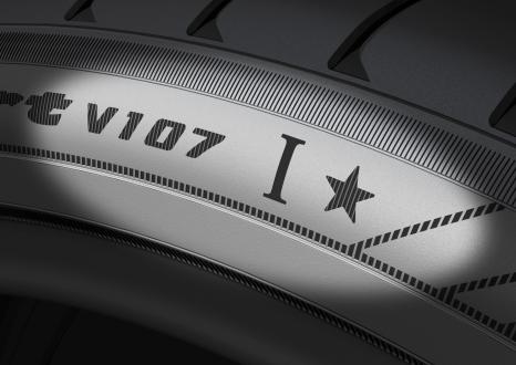 技術力、品質、信頼の承認を示す★印（スターマーク）※「BMW XM」向け22インチサイズのパフォーマンス仕様