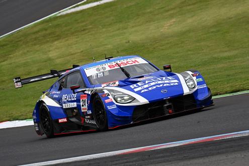 GT500 class winner REALIZE CORPORATION ADVAN Z