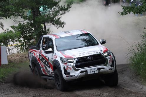 XC-2クラスチャンピオンの「CUSCO YHジオランダー HILUX」