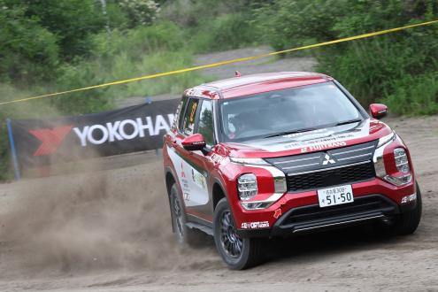XC-2Sクラスチャンピオンの「三菱 YH アウトランダーPHEV」