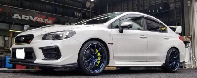 ADVAN Racing RZⅡ 装着！