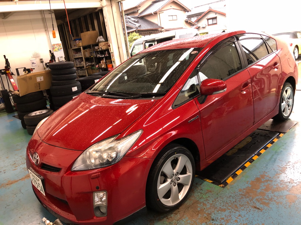 プリウス&times;ADVAN dB v552