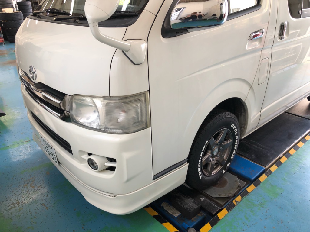 ハイエース&times;GEOLANDAR H/T G056 ＆ バッテリー交換！！