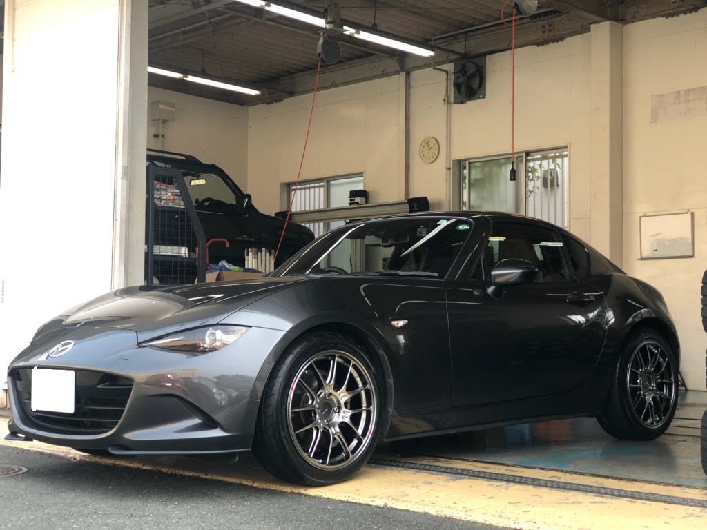 ロードスター&times; ADVAN FLEVA v701