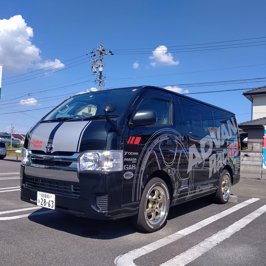 ADVANハイエース
