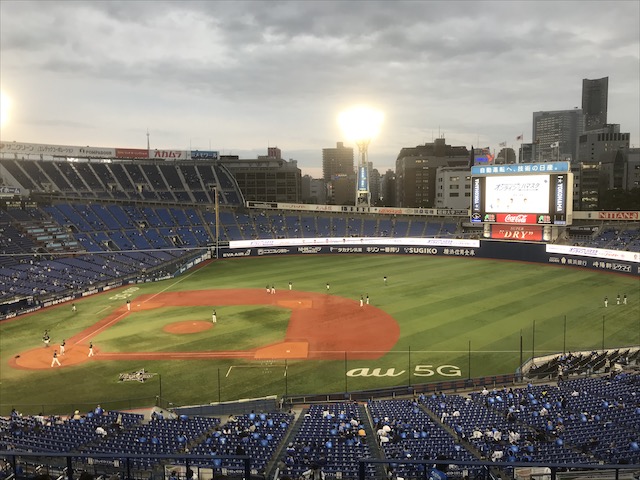 横浜ってプロスポーツが盛んです。プロスポーツは横浜、タイヤはヨコハマ