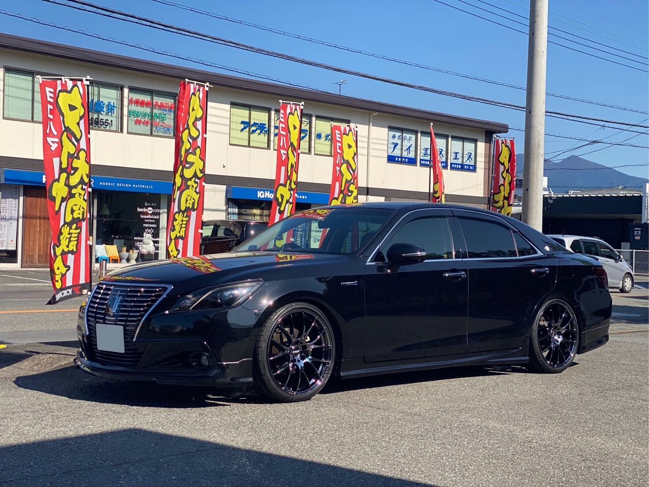 ホイールを変えて自分色のお車に。