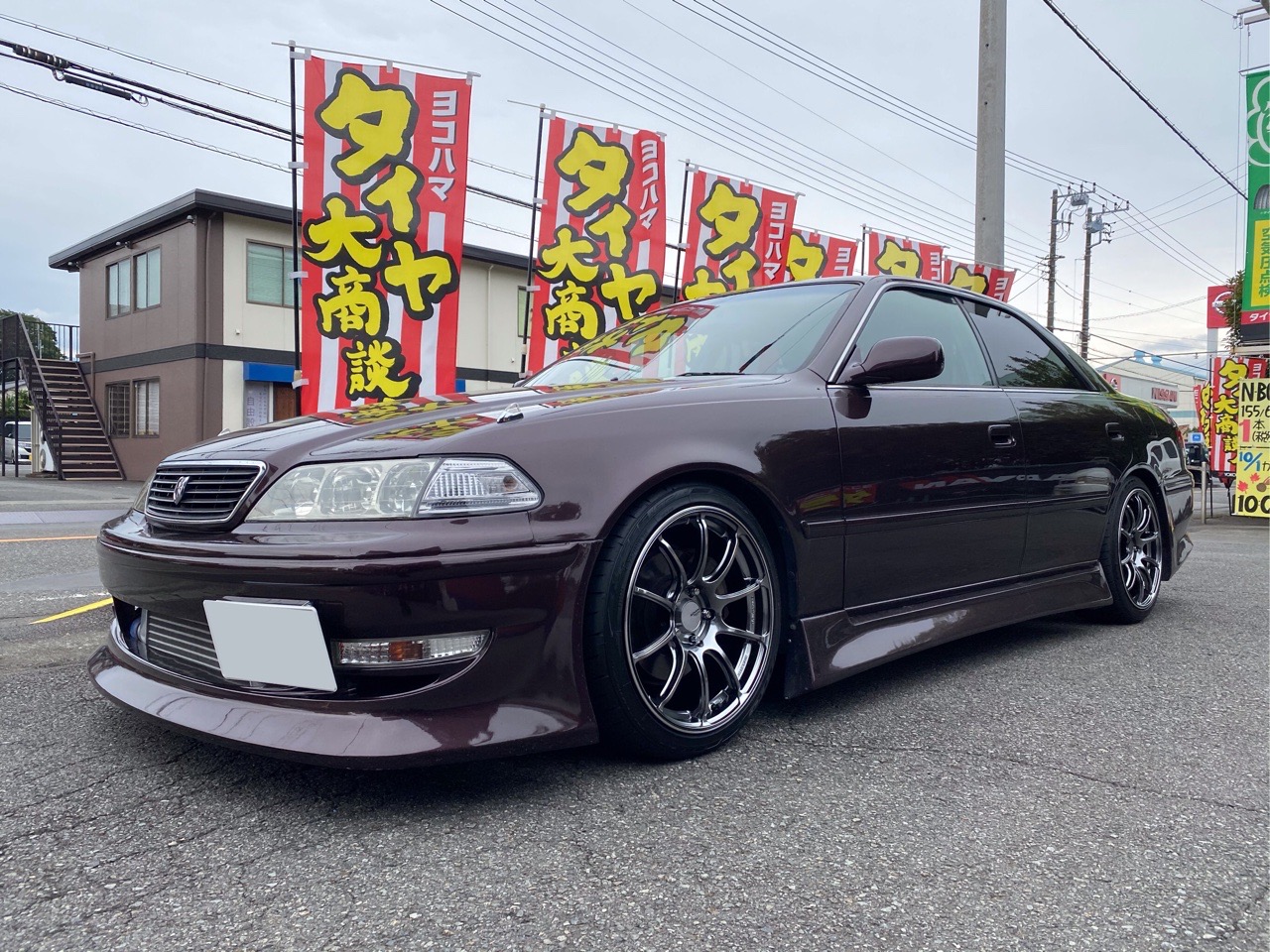 時代を逆光するワイルド車。