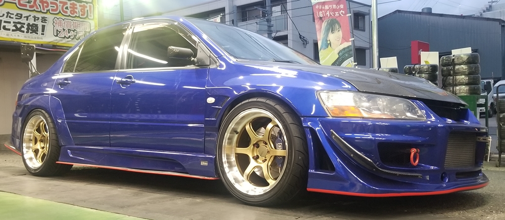 ADVAN Racing R6 Machining & Racing Brass Gold  ランエボ ワイドフェンダー仕様 インストール しました！