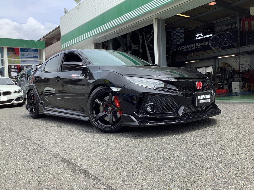 シビック　タイプR　ADVAN Racing　GT BEYOND 19インチ　取り付け