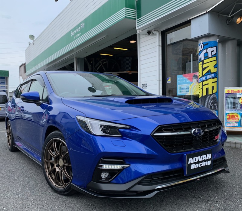 レヴォーグ　RSⅢ　取り付け