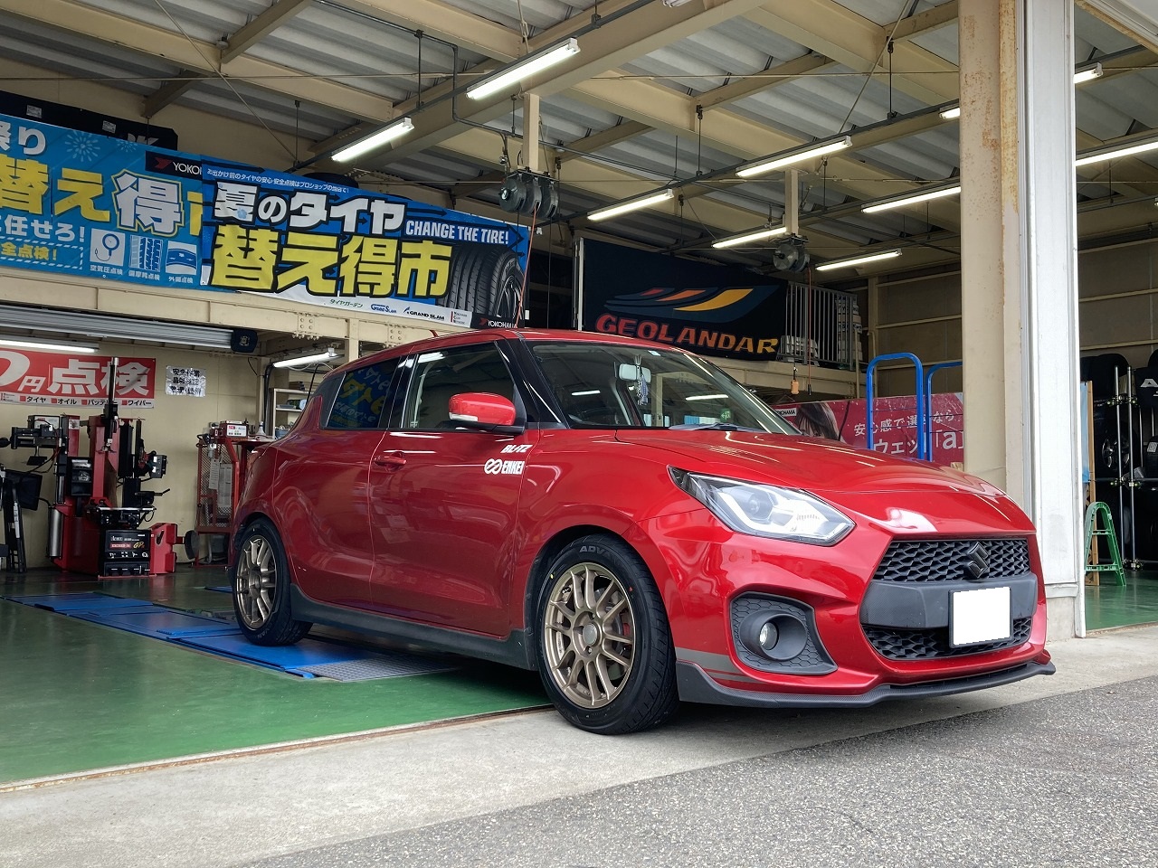 ADVAN FLEVA & SWIFT SPORT