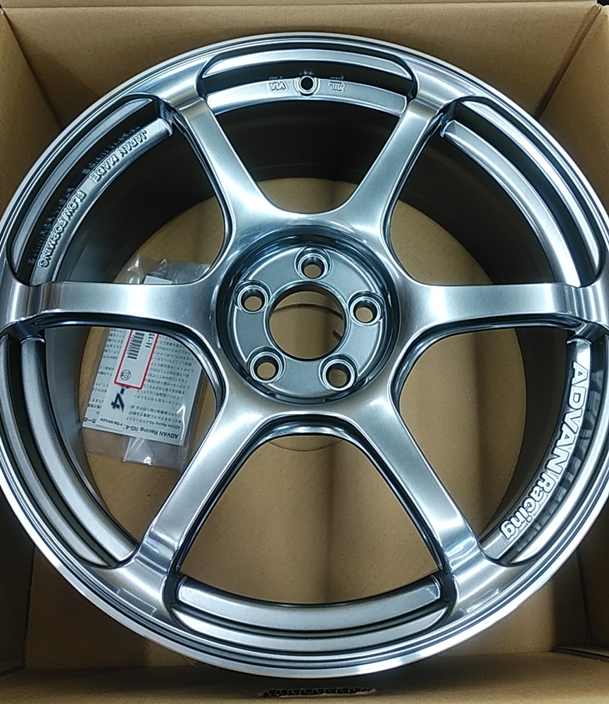 ヨコハマホイール の 新商品！ ADVANRacing RG-4！ 本日発売 ！