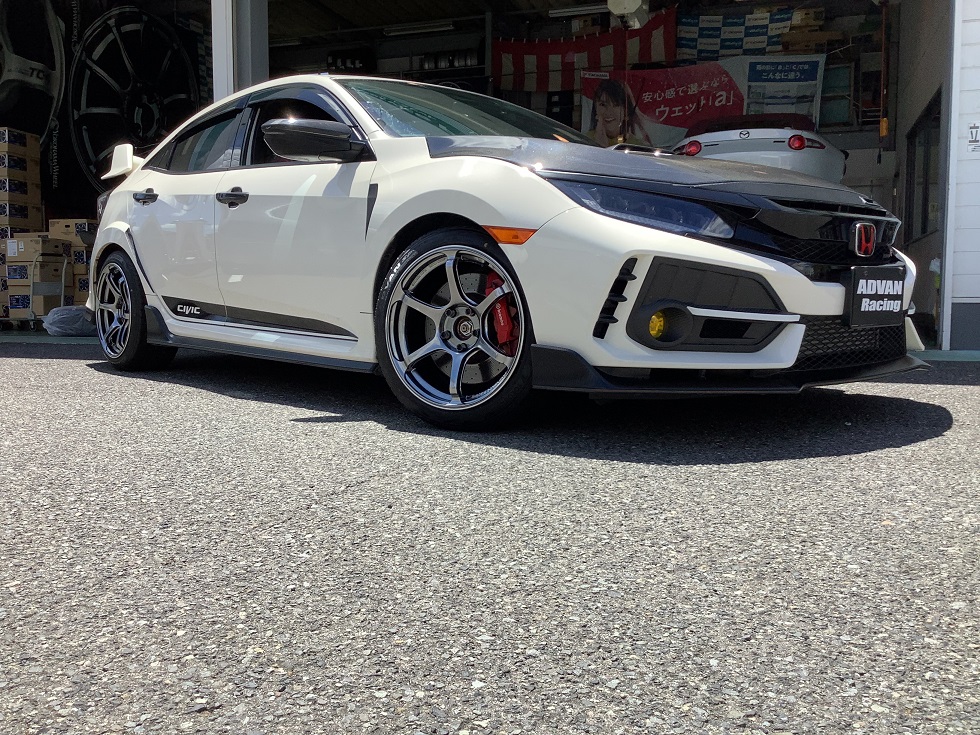 ADVAN Racing RG-4 FK8取り付け