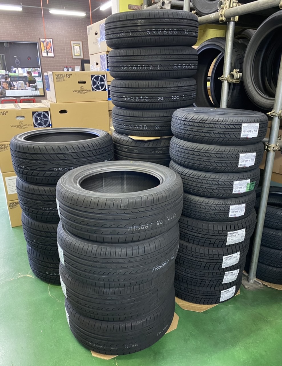 色々入荷しました。(タイヤ)