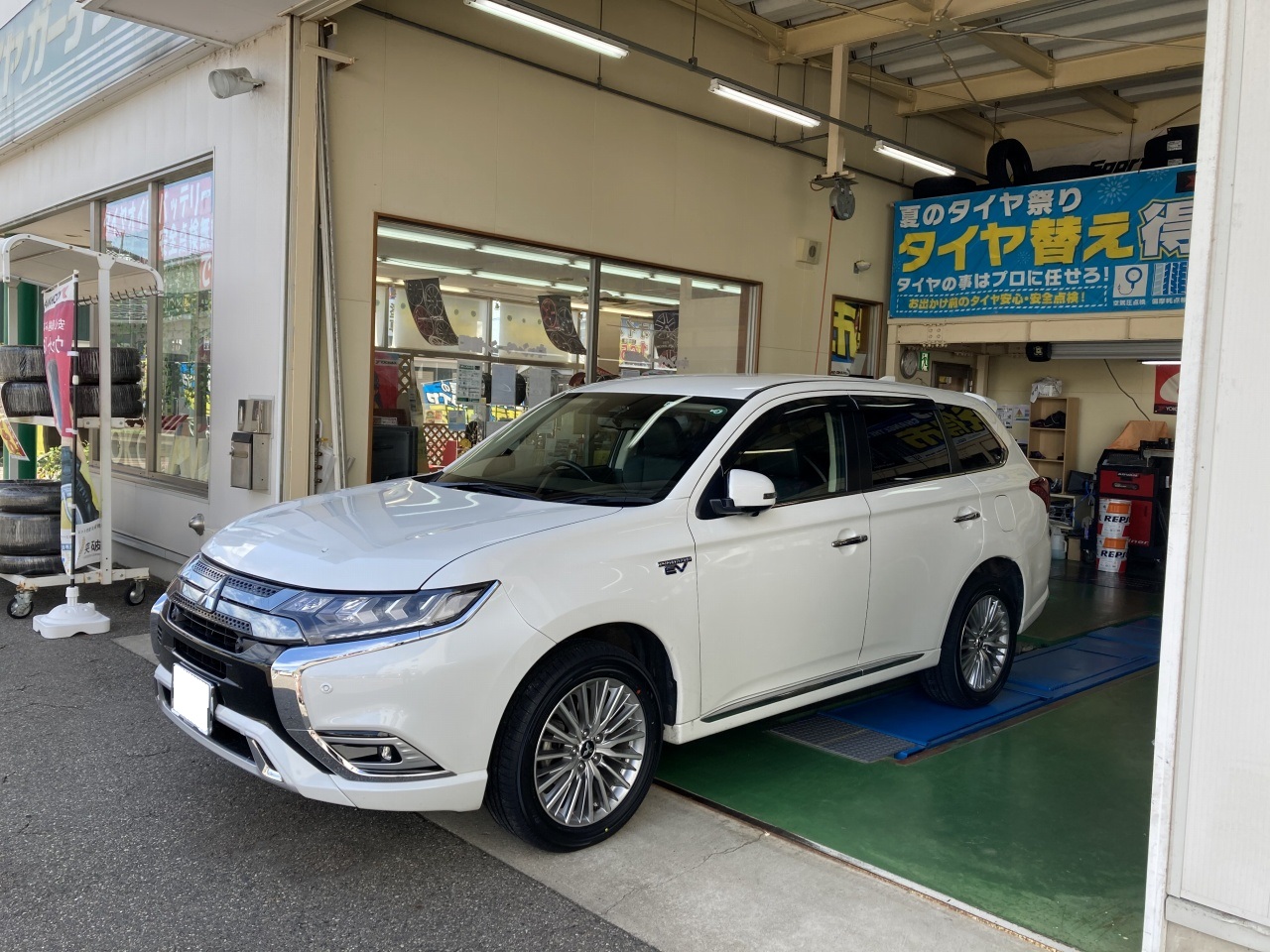 BluEarth XT & アウトランダーPHEV