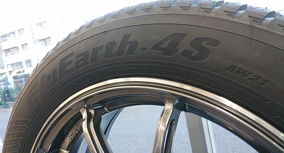 ホンダ　ステップワゴンのお客様がオールシーズンタイヤをご購入！