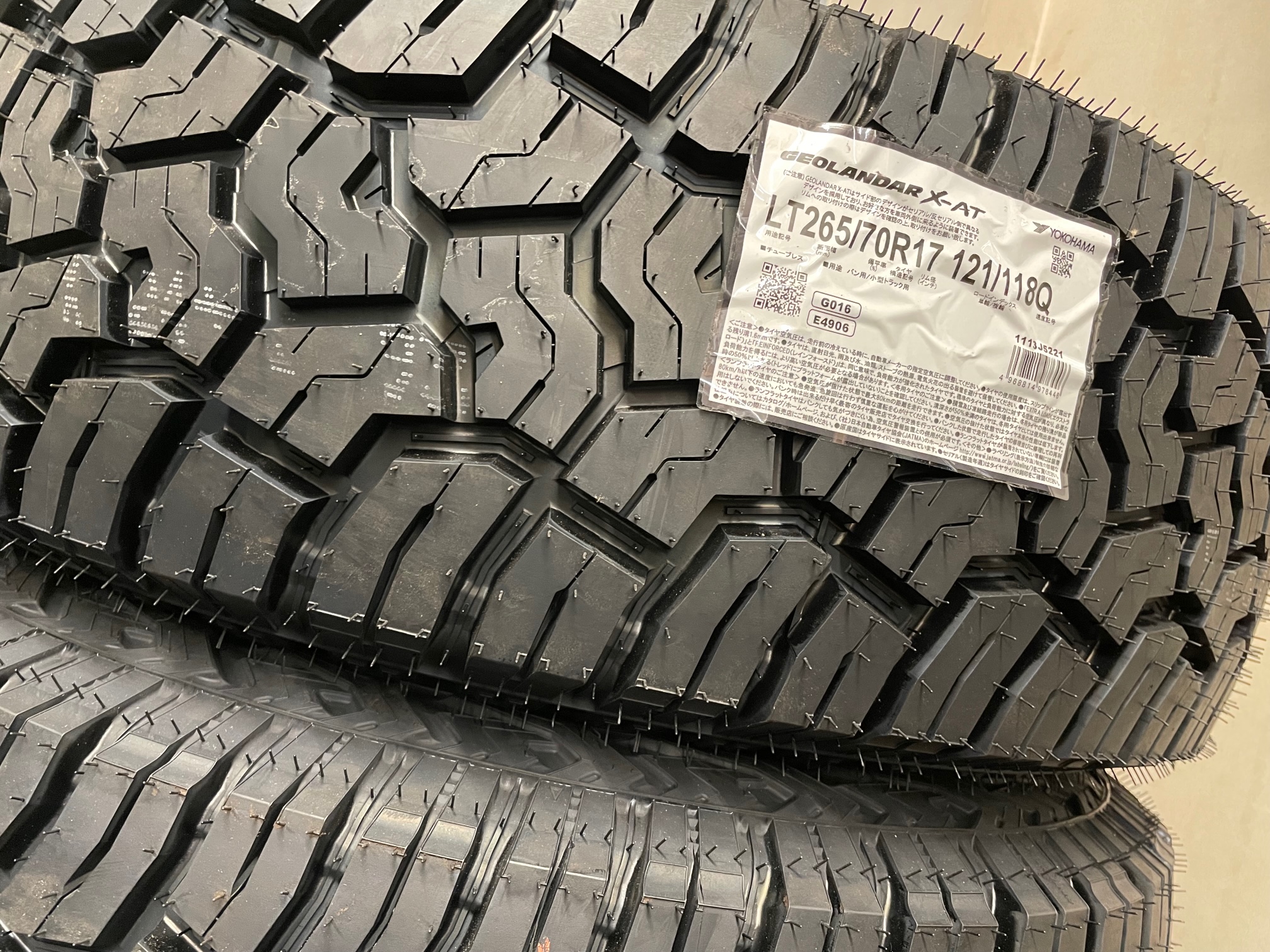 ごっついタイヤ入荷です。