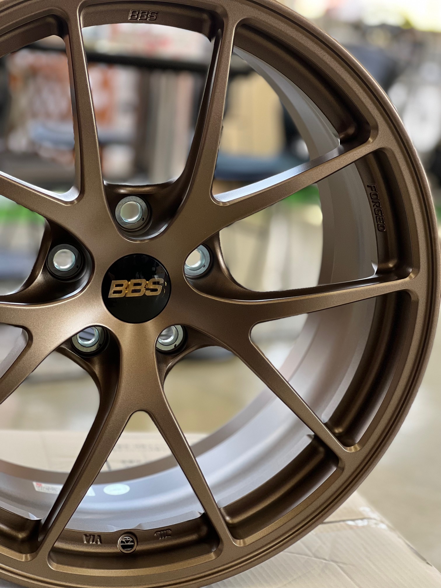 BBS RI-A 新色登場！！