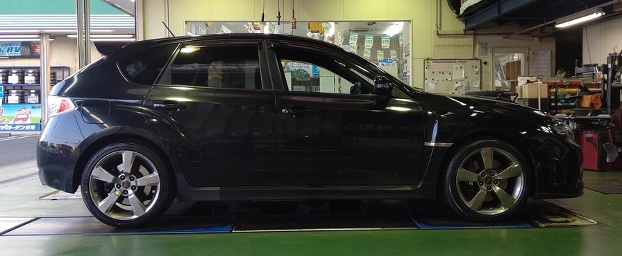 ｲﾝﾌﾟﾚｯｻSTIにADVAN SPORT V105