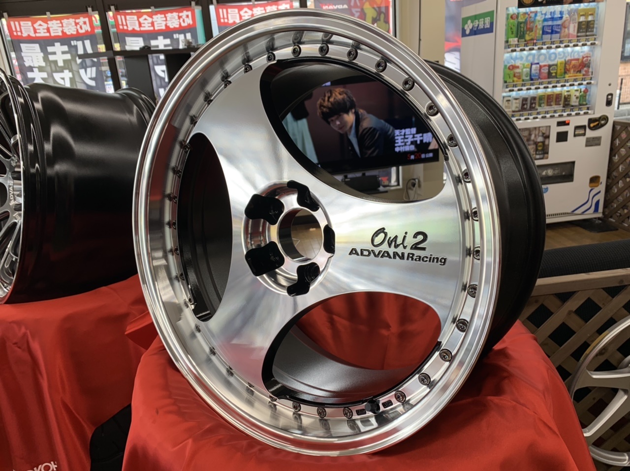 ADVAN Racing Oni2