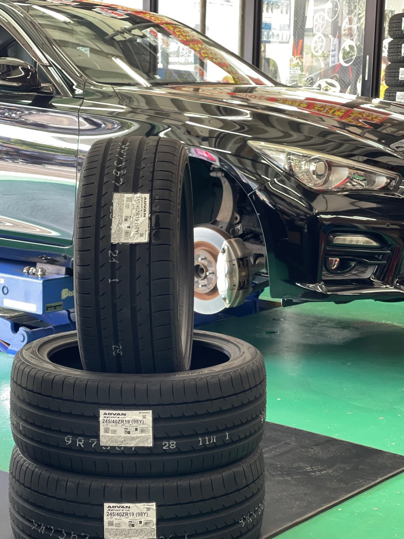 スカイラインにADVAN sport V105！