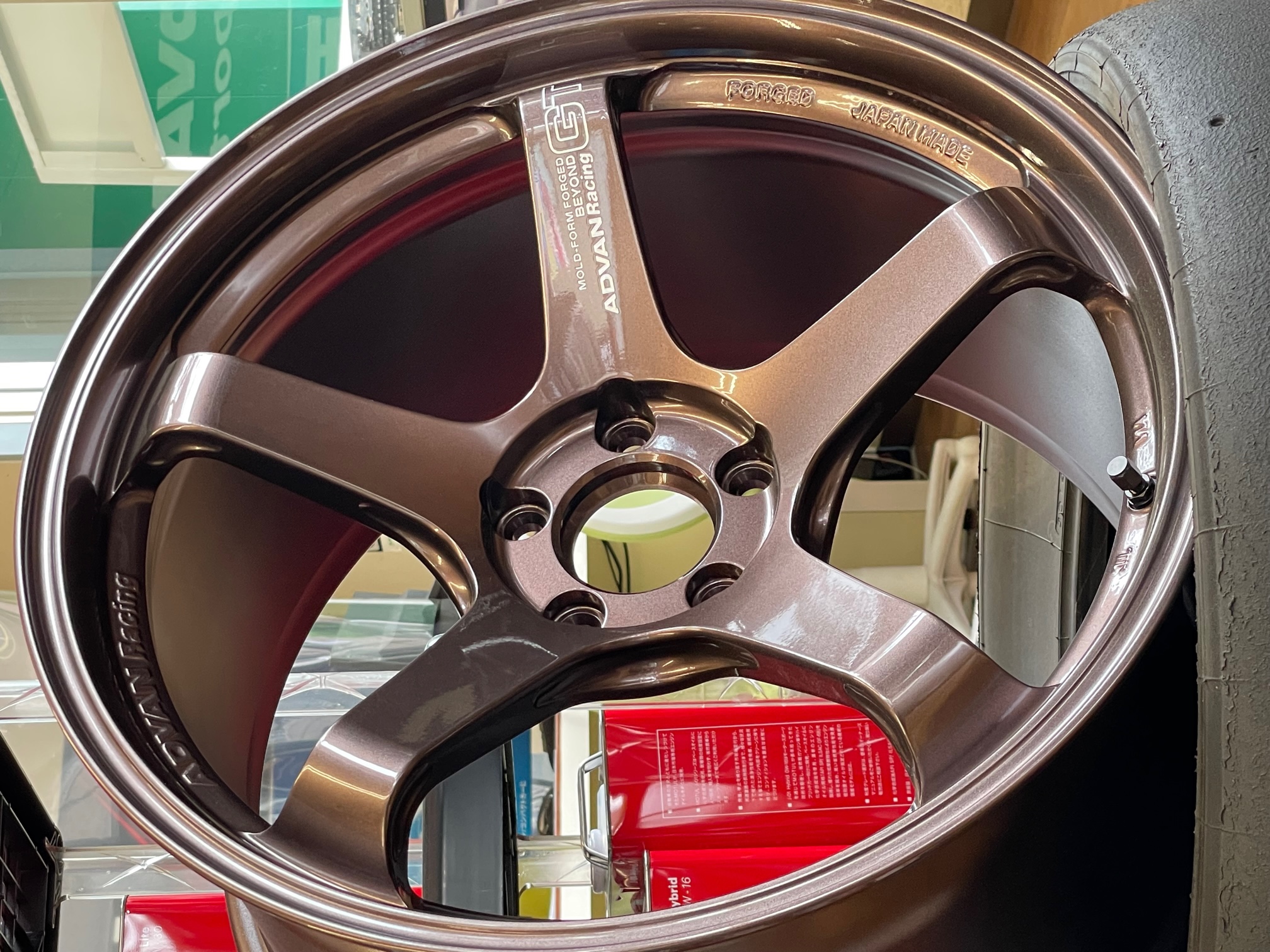 YOKOHAM WHEEL
