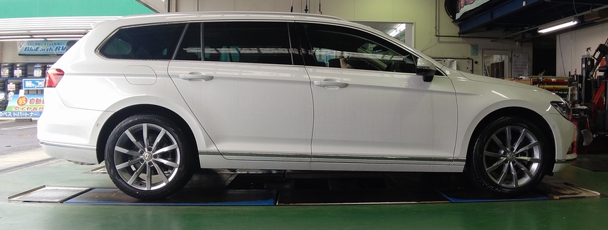 パサートにADVAN sport