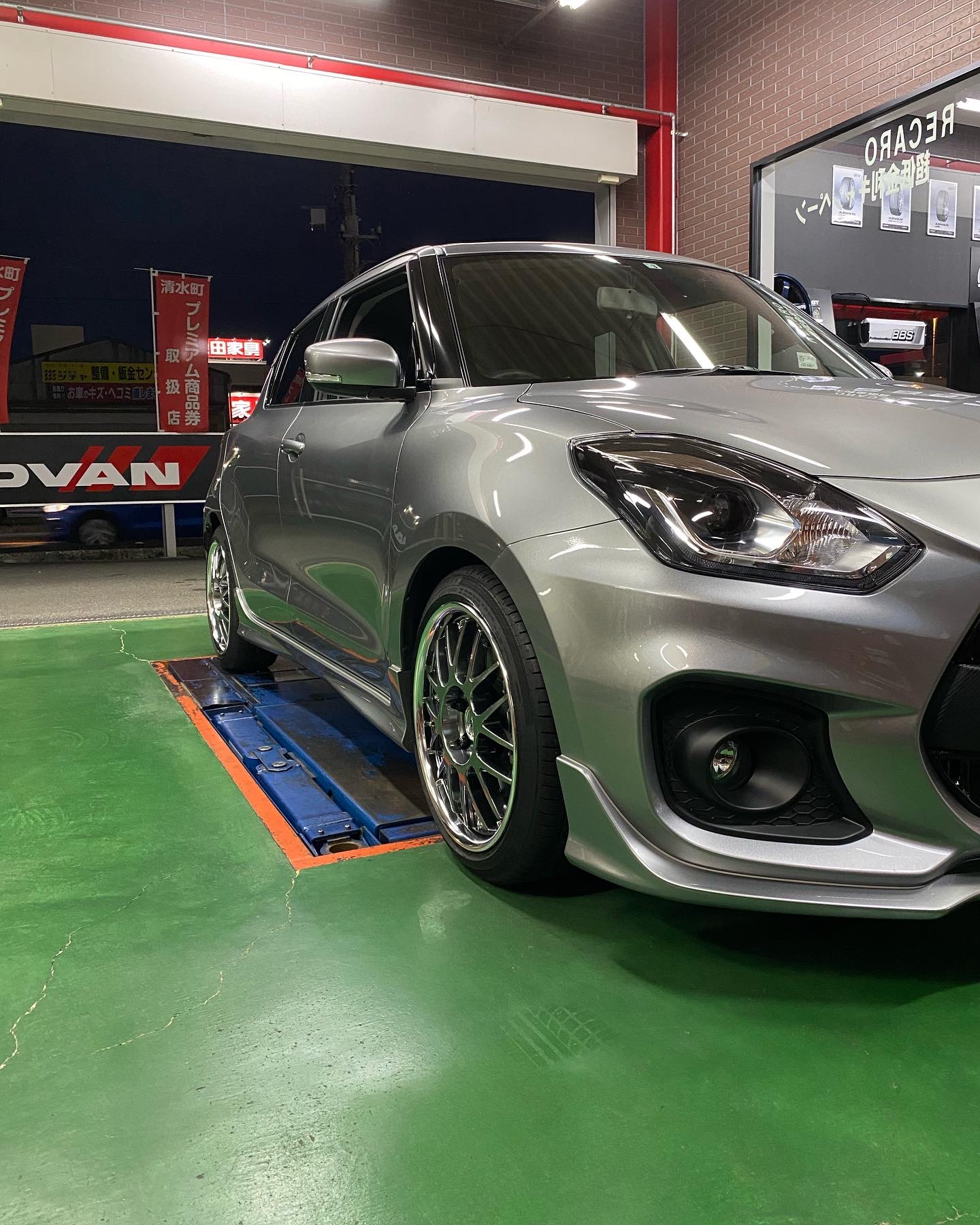 スイフトスポーツxタナベSSR