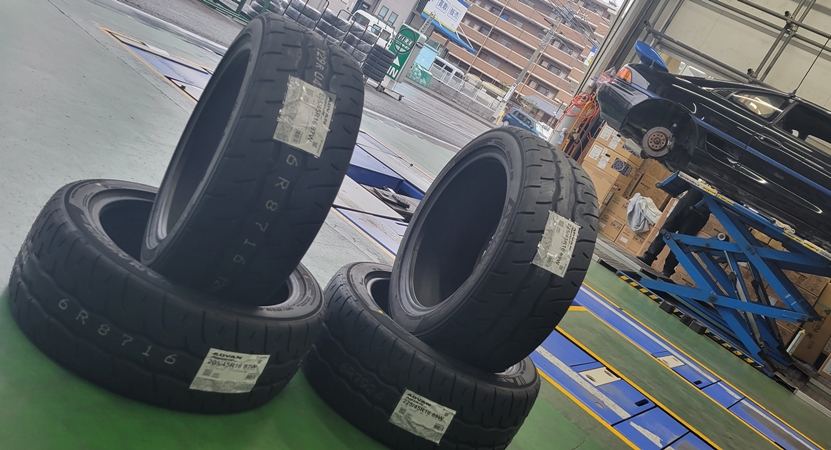 本日は #トヨタ #MR-2 #SW20 に「#ADVAN #NEOVA #AD09」に #タイヤチェンジ！　