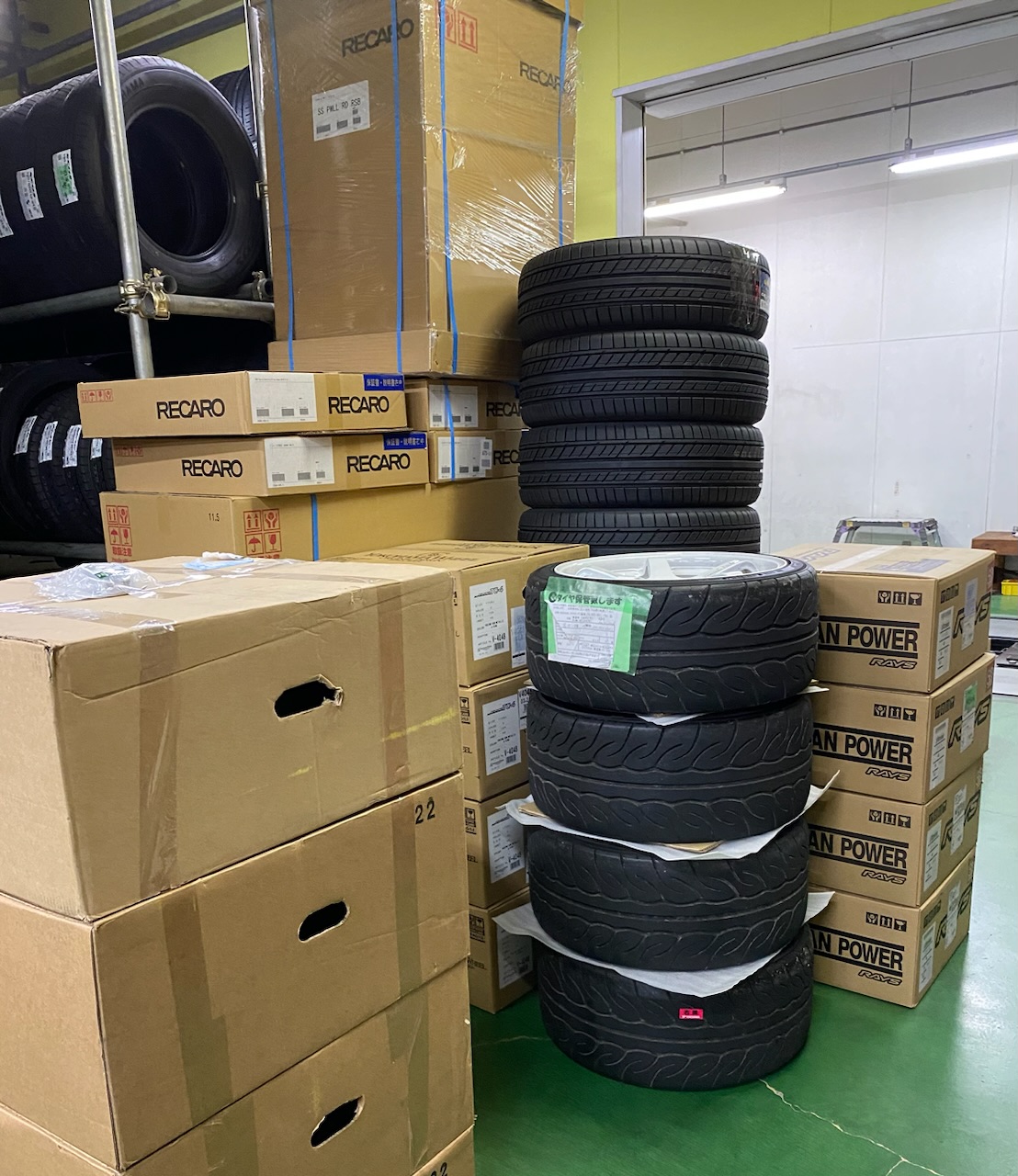 色々入荷しました。